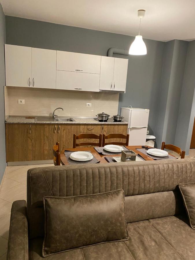 Apartamente Oslo Вльора Екстер'єр фото