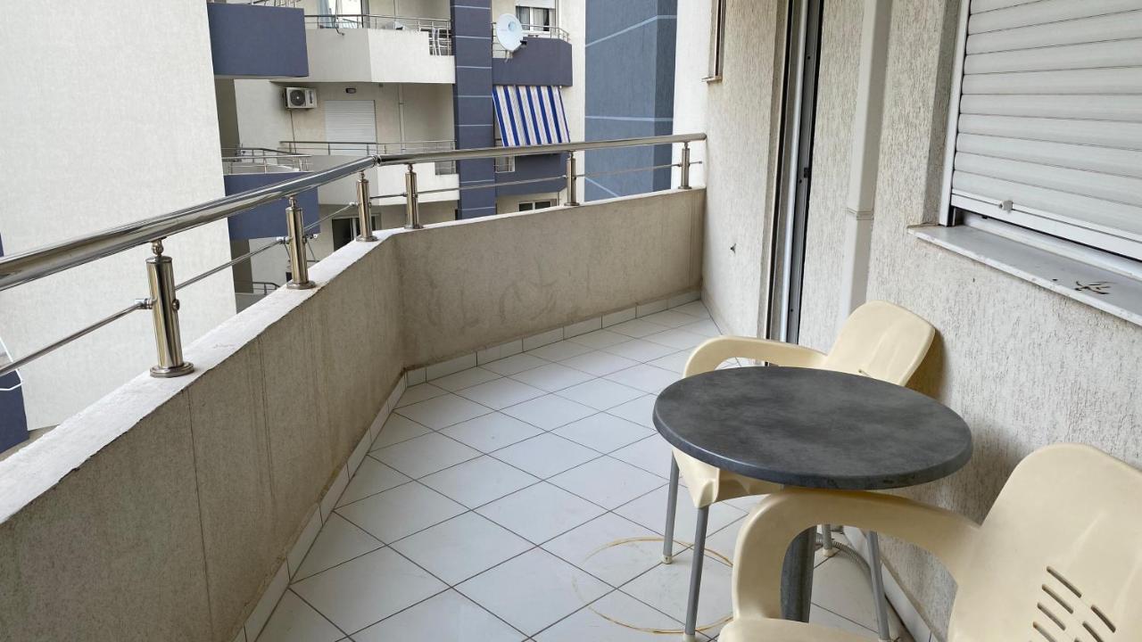 Apartamente Oslo Вльора Екстер'єр фото