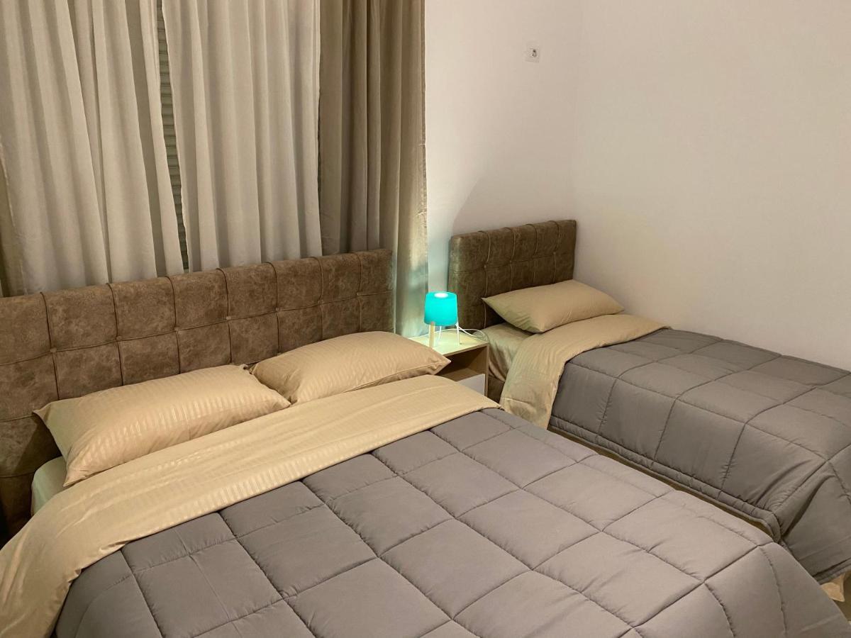 Apartamente Oslo Вльора Екстер'єр фото