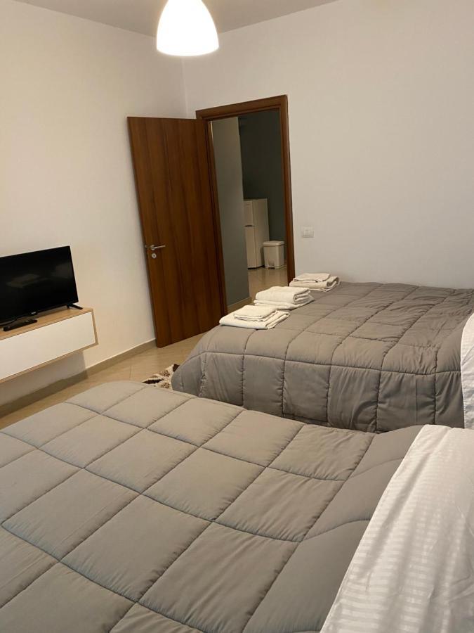 Apartamente Oslo Вльора Екстер'єр фото