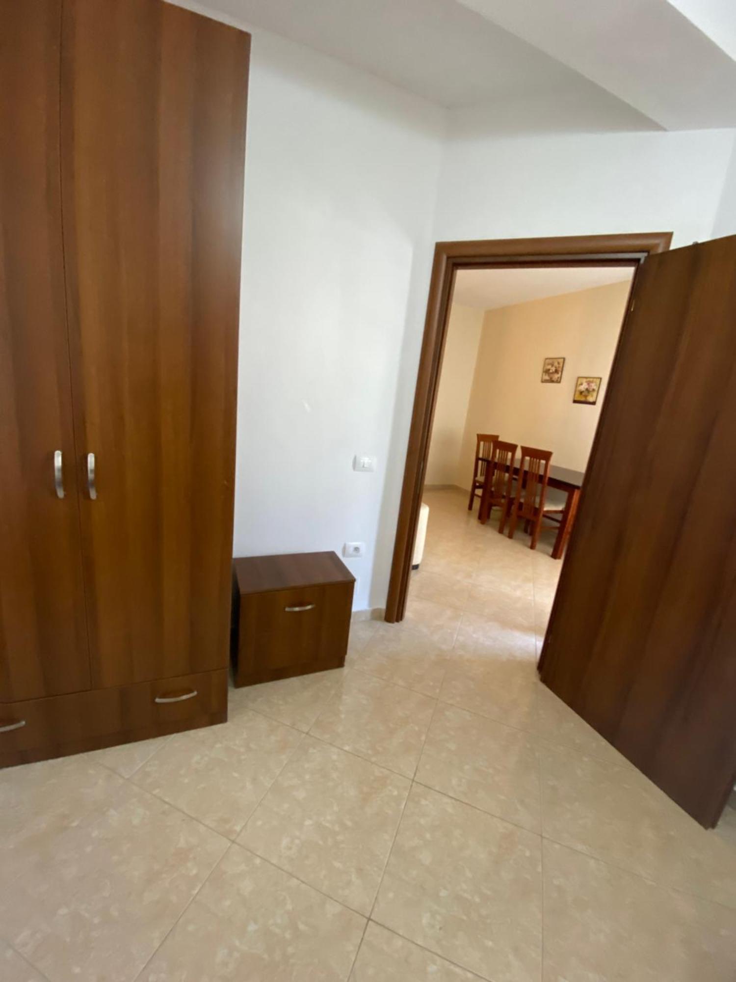 Apartamente Oslo Вльора Екстер'єр фото
