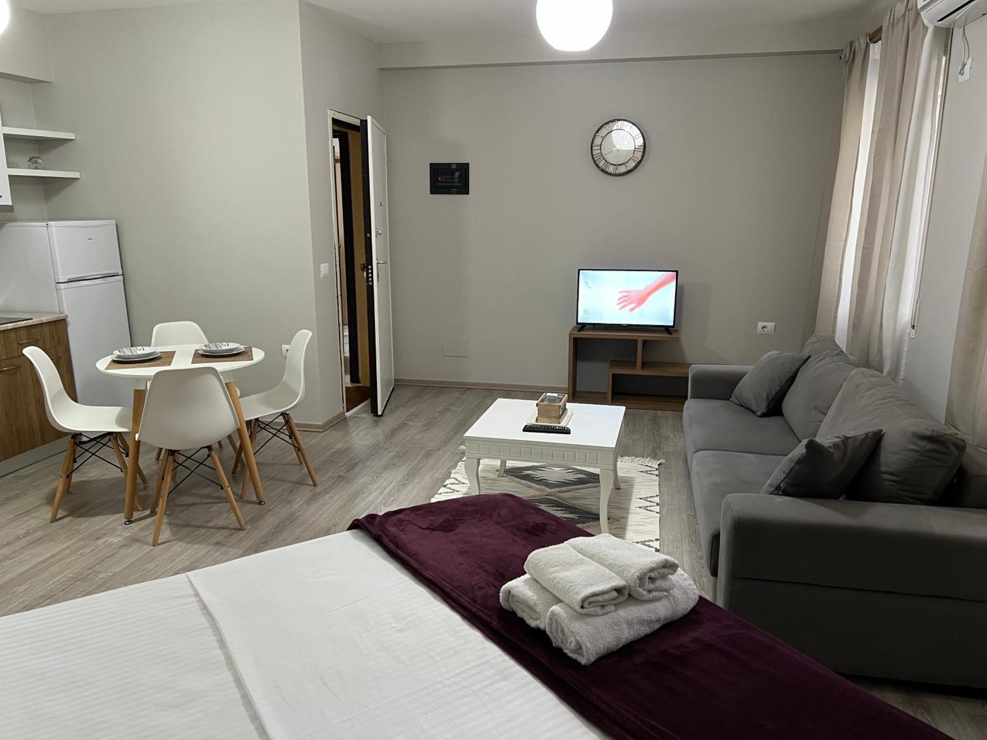 Apartamente Oslo Вльора Екстер'єр фото