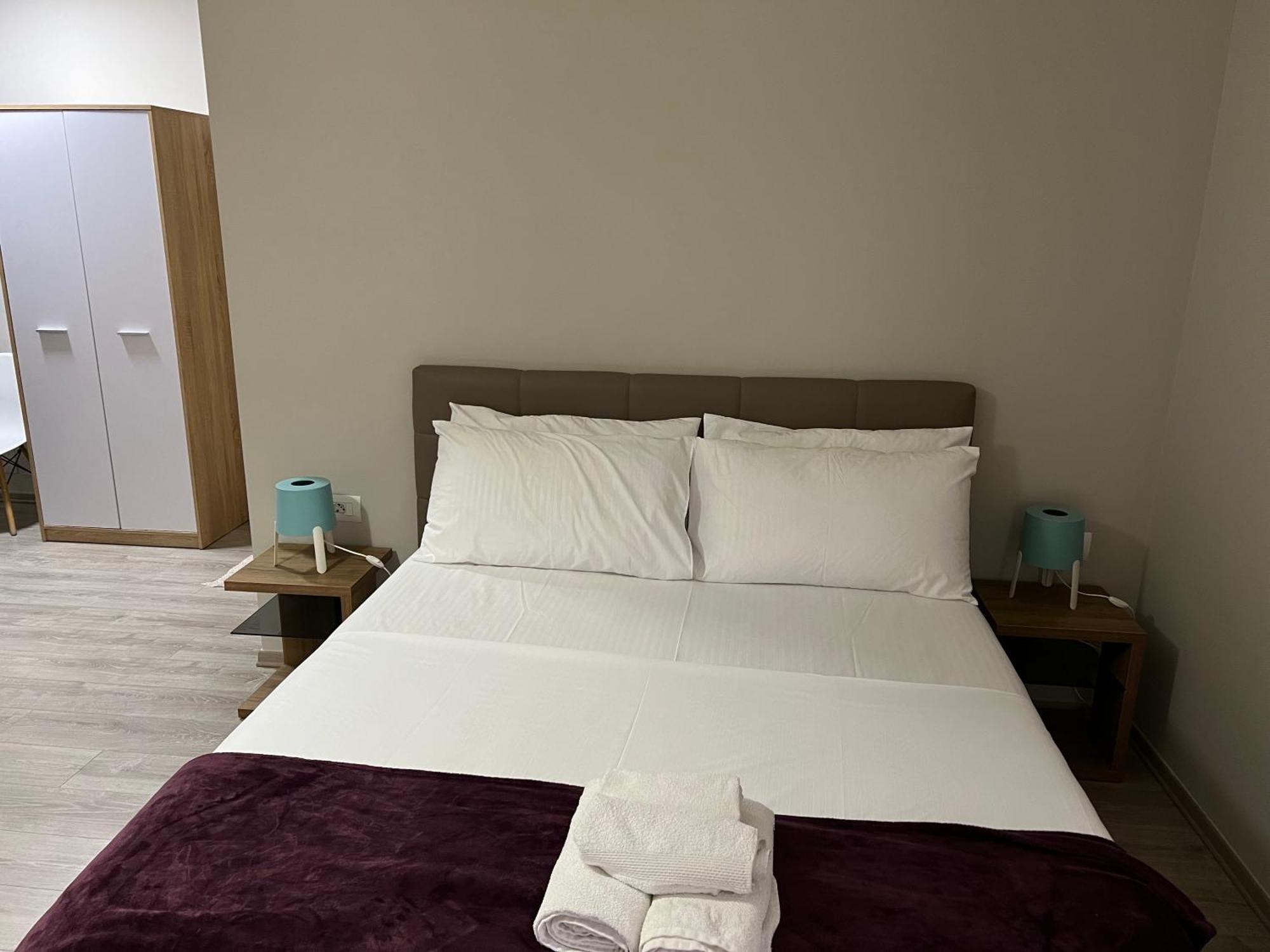 Apartamente Oslo Вльора Екстер'єр фото