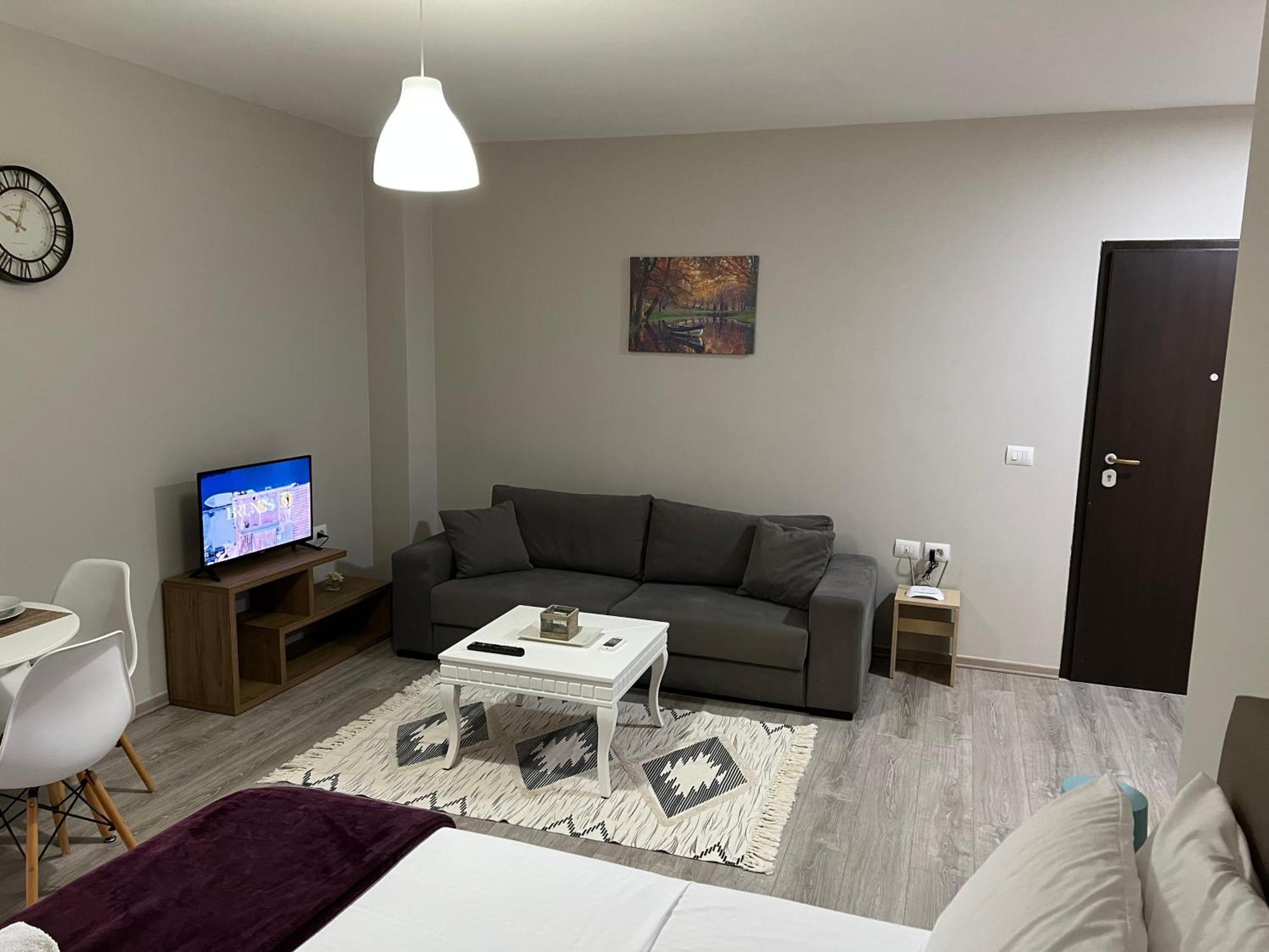 Apartamente Oslo Вльора Екстер'єр фото